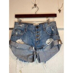 ONE X ONE TEASPOON MADE BY FREE PEOPLE JUNIORS JEAN SHORT 24 X 2 BUTTON 1260